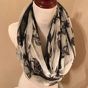 Skull printed infinity scarf